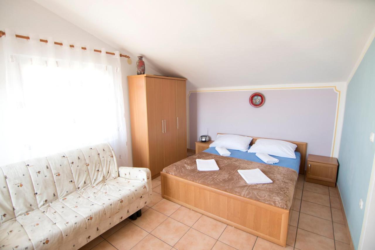 Apartmani Juric Vir Buitenkant foto